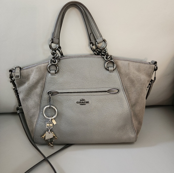 Coach Handbags - Coach Chain Prairie Satchel just Beautiful.